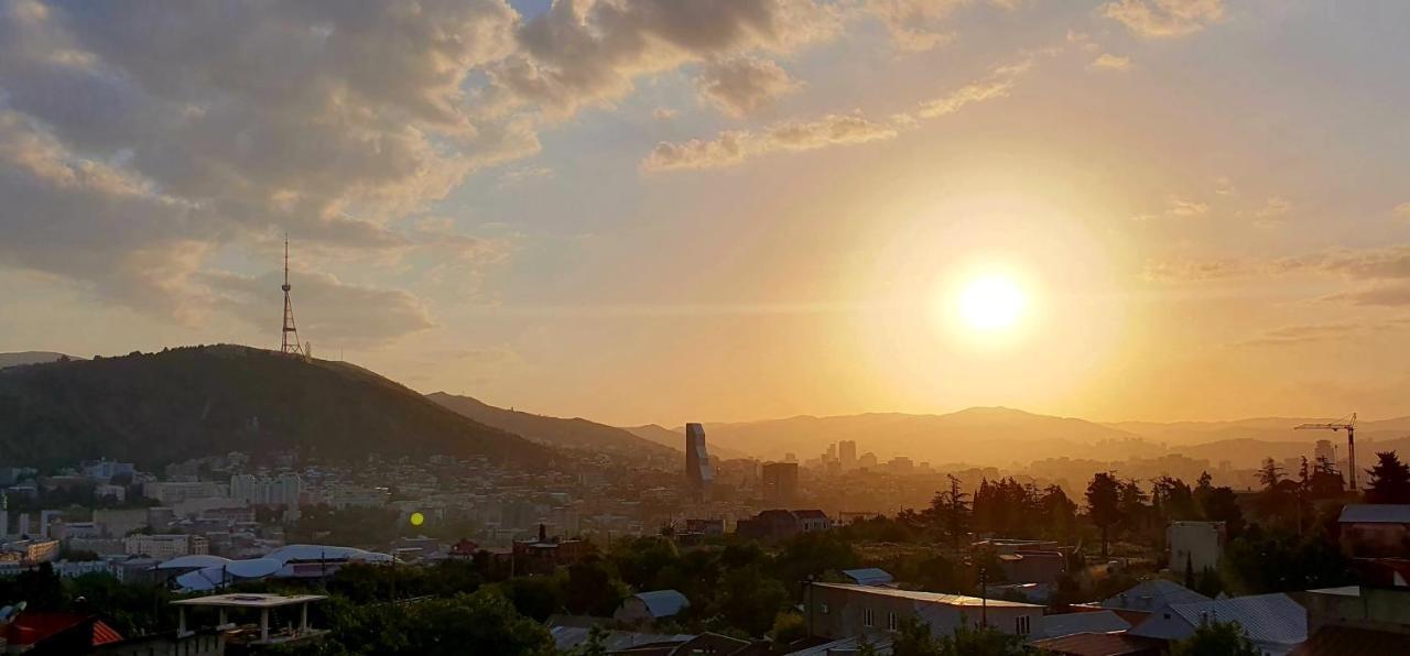 Hotel Banihills Tbilisi Exterior photo